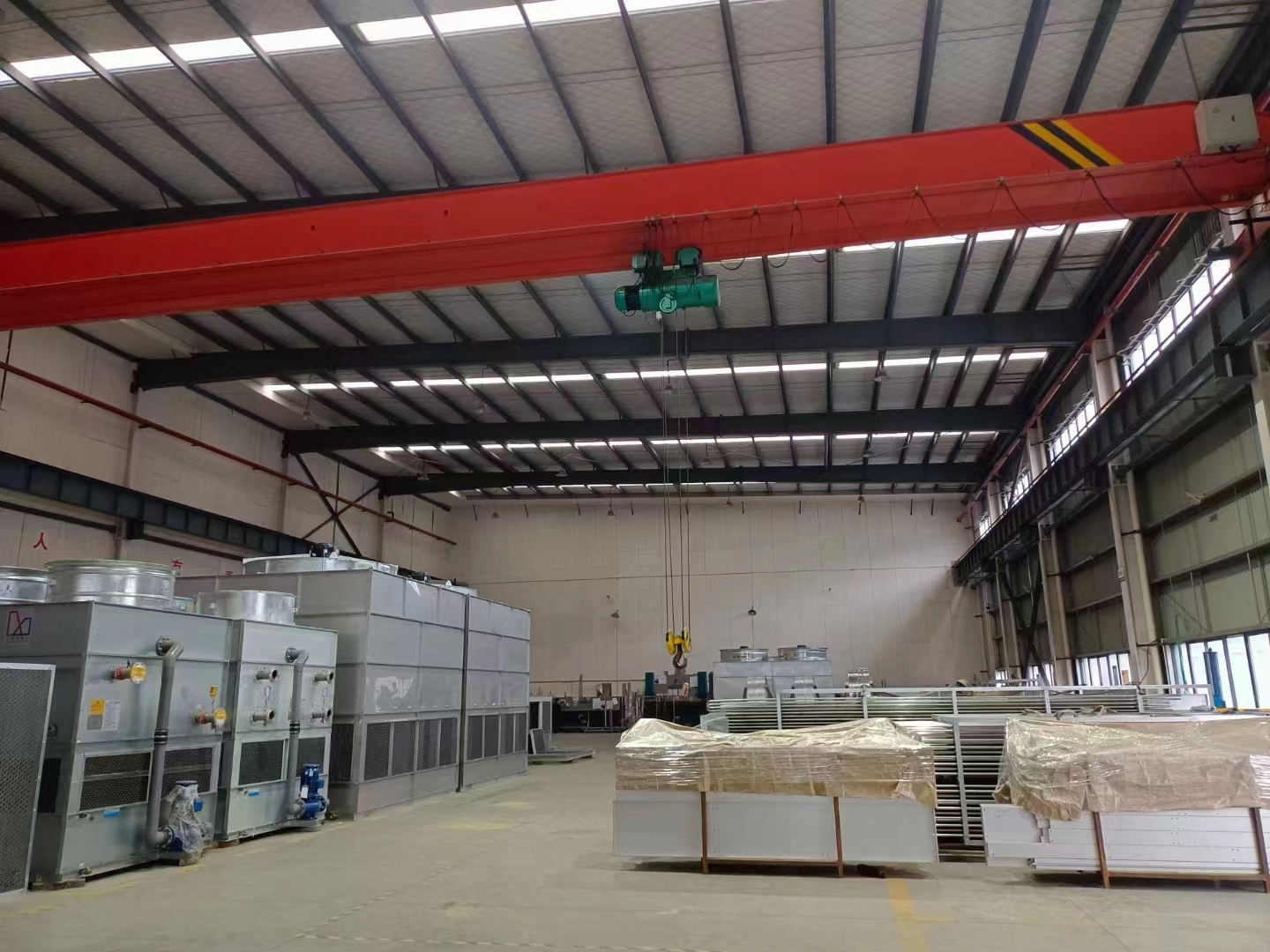 <a href=http://www.snjxkj.com/product/bishi/ target=_blank class=infotextkey>閉式冷卻塔</a>噪聲控制